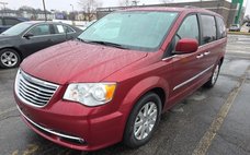 2016 Chrysler Town and Country Touring