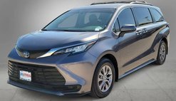 2023 Toyota Sienna LE 8-Passenger