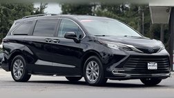 2023 Toyota Sienna XLE