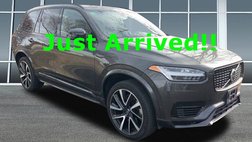 2023 Volvo XC90 Recharge T8 Ultimate Dark Theme