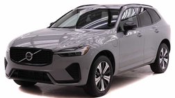 2025 Volvo XC60 T8 Plus Dark Theme
