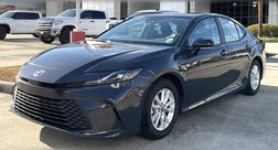2025 Toyota Camry LE FWD