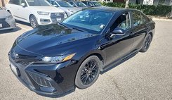 2022 Toyota Camry Hybrid SE
