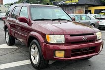 2002 Infiniti QX4 Base