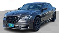 2022 Chrysler 300 Touring L
