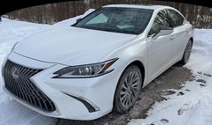 2024 Lexus ES 300h Luxury
