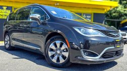 2017 Chrysler Pacifica Hybrid Platinum