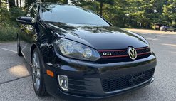 2013 Volkswagen GTI 2.0T Wolfsburg Edition 4-Door FWD