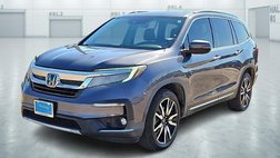 2019 Honda Pilot Touring w/Rear Captain's Chairs