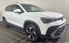 2025 Volkswagen Taos SE 4Motion