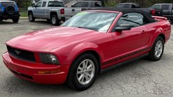 2006 Ford Mustang V6 Deluxe