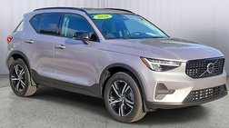 2026 Volvo XC40 B4 Core