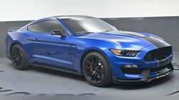 2017 Ford Mustang Fastback RWD