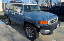 2013 Toyota FJ Cruiser Base
