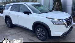 2023 Nissan Pathfinder S