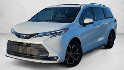 2025 Toyota Sienna Platinum 7-Passenger