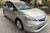2013 Toyota Prius v Five