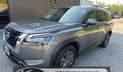 2024 Nissan Pathfinder SV