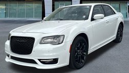 2023 Chrysler 300 Touring L