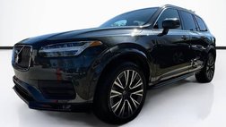 2022 Volvo XC90 T6 Momentum 6-Passenger