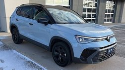 2025 Volkswagen Taos SE Black