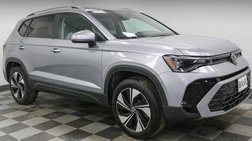 2025 Volkswagen Taos SE 4Motion