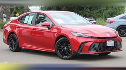 2025 Toyota Camry Hybrid LE