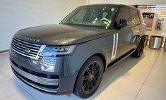 2025 Land Rover Range Rover P615 SV