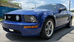 2005 Ford Mustang GT Deluxe