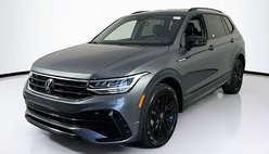 2022 Volkswagen Tiguan SE R-Line Black