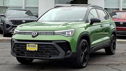 2025 Volkswagen Taos SE Black 4Motion
