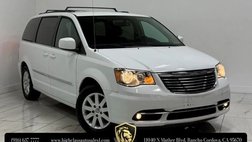 2016 Chrysler Town and Country Touring