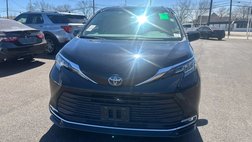 2023 Toyota Sienna XLE