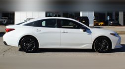 2019 Toyota Avalon Hybrid XSE