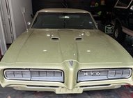 1968 Pontiac GTO 400 V8 Muscle Car, Rare Gold w/ Rose Tint, Garage Kept