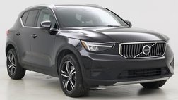 2025 Volvo XC40 B5 Core Bright Theme