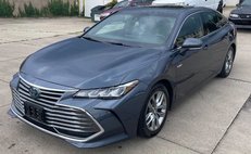 2019 Toyota Avalon Hybrid XLE