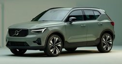2024 Volvo XC40 B5 Plus Bright Theme