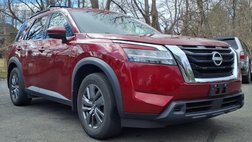 2022 Nissan Pathfinder SV
