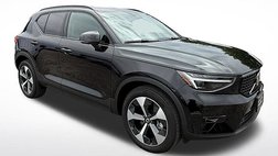 2026 Volvo XC40 B5 Plus