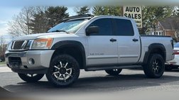 2015 Nissan Titan SV