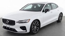 2023 Volvo S60 Recharge T8 Plus Dark Theme