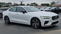 2024 Volvo S60 B5 Core Dark Theme