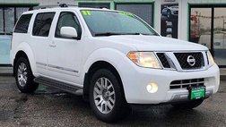 2011 Nissan Pathfinder LE
