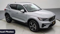 2024 Volvo XC40 B5 Core