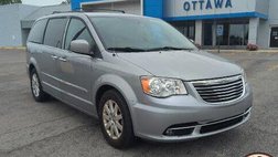 2016 Chrysler Town and Country Touring