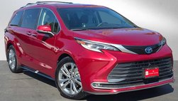 2022 Toyota Sienna Platinum 7-Passenger