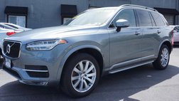 2017 Volvo XC90 T6 Momentum