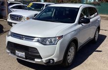 2015 Mitsubishi Outlander ES