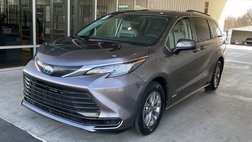 2021 Toyota Sienna LE 8-Passenger